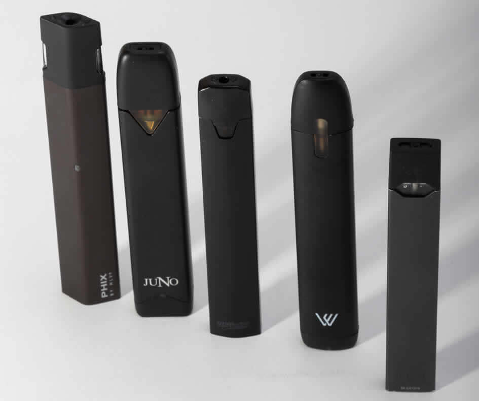 2018 den cesitli e sigaralar. Soldan saga Phix Juno Von Erl Juul